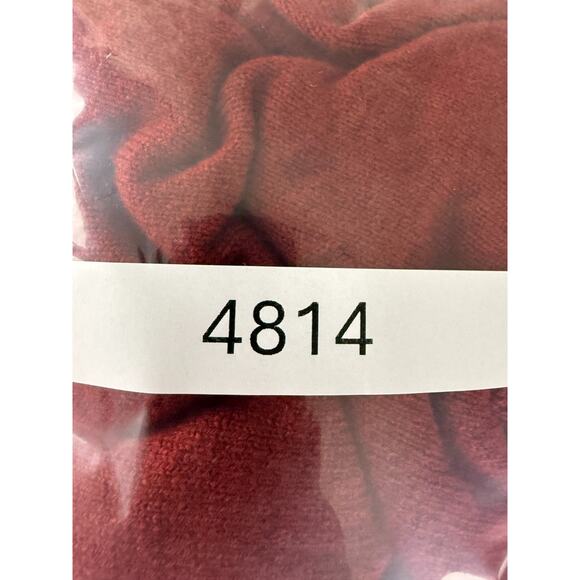 LL Bean Tall Size M Lambswool V Neck Sweater Red Long Sleeve Outdoor Casual - Picture 7 of 7